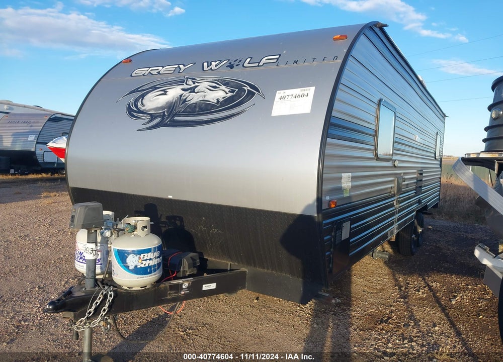 2019 CHEROKEE GREY WOLF TOY HAULER VIN: 4X4TCKX29KK059394