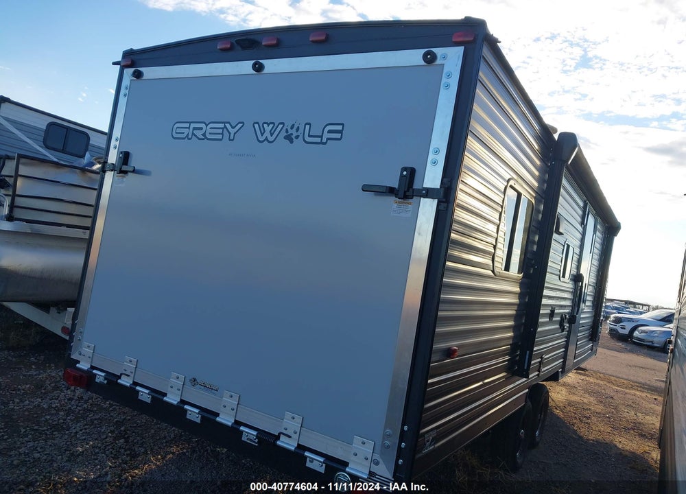 2019 CHEROKEE GREY WOLF TOY HAULER VIN: 4X4TCKX29KK059394