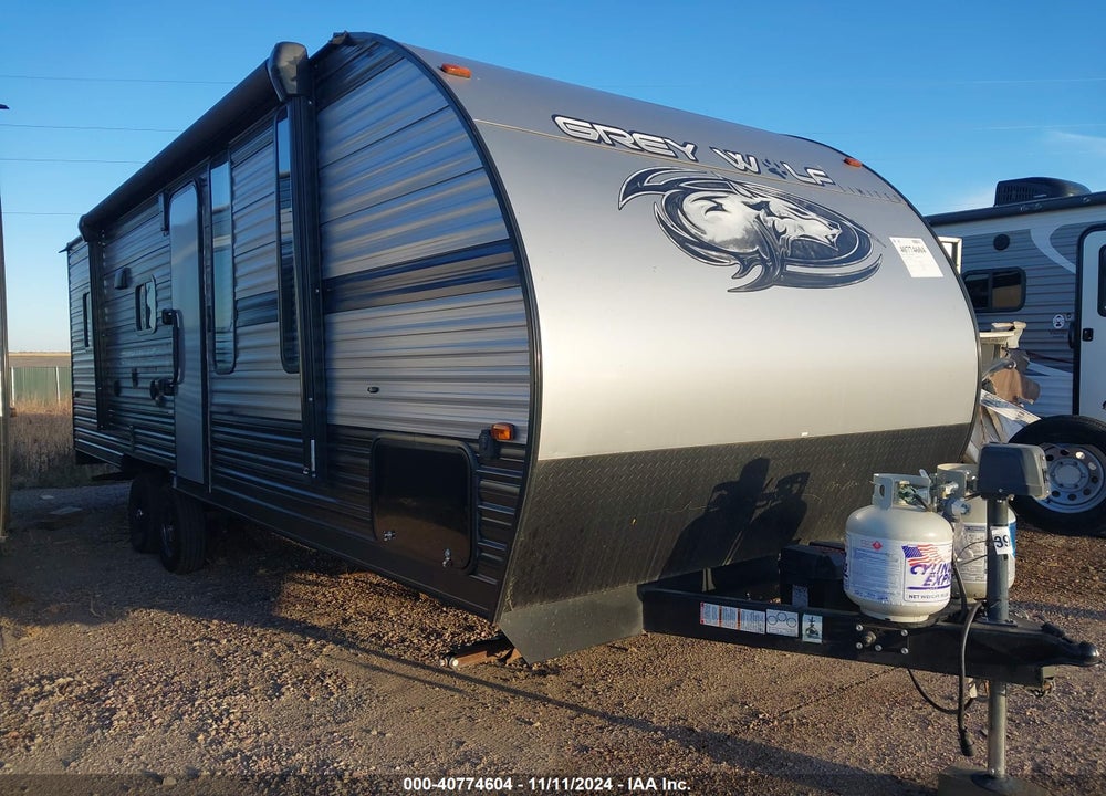 2019 CHEROKEE GREY WOLF TOY HAULER VIN: 4X4TCKX29KK059394