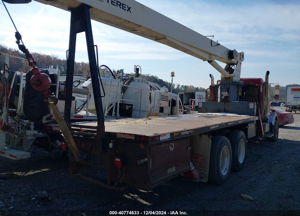 1993 KENWORTH CONSTRUCTION T800 VIN: 1XKDDR8X8PS591208