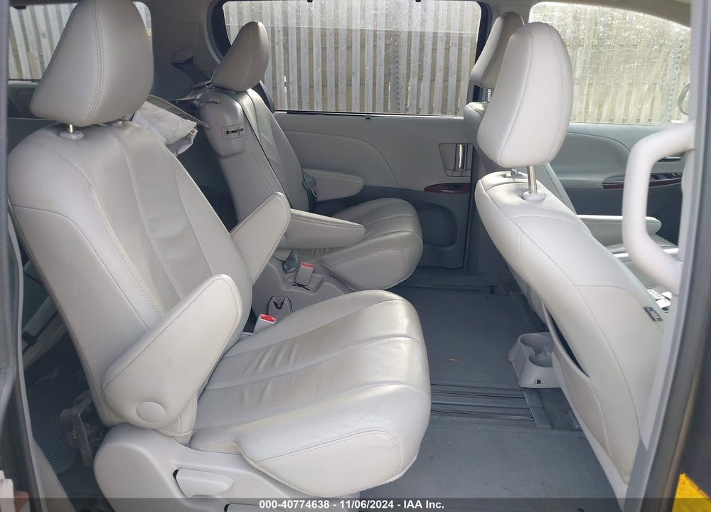 2014 TOYOTA SIENNA XLE LIMITED VIN: 5TDYK3DC8ES481705