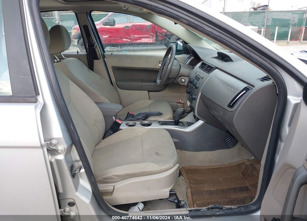 2010 FORD FOCUS SES VIN: 1FAHP3GN7AW118973