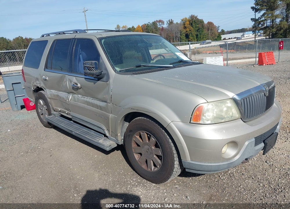 2004 LINCOLN NAVIGATOR LUXURY VIN: 5LMFU27R34LJ03408