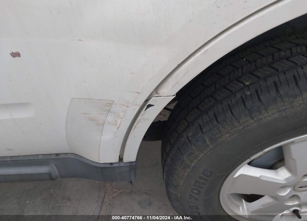 2011 FORD ESCAPE XLS VIN: 1FMCU0C73BKA82108
