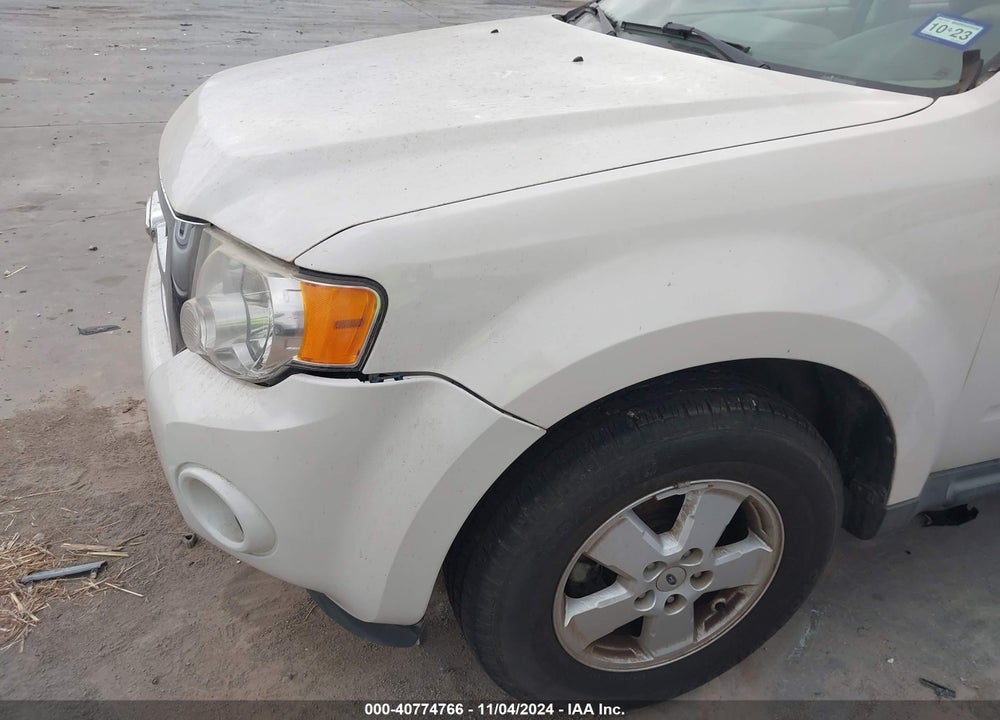 2011 FORD ESCAPE XLS VIN: 1FMCU0C73BKA82108