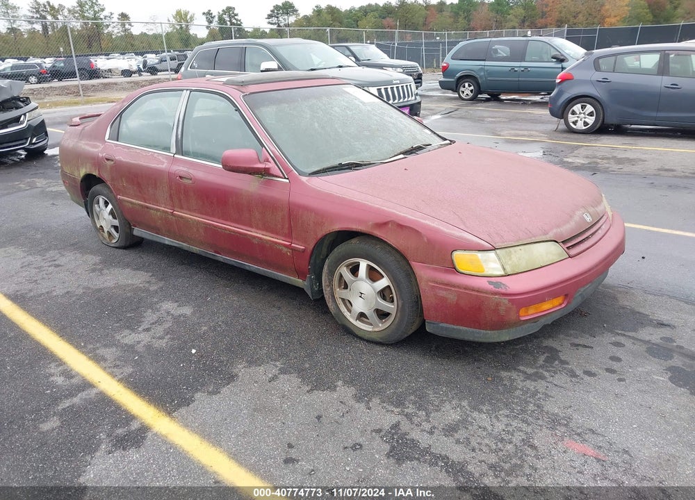 1995 HONDA ACCORD EX VIN: 1HGCD5656SA033780