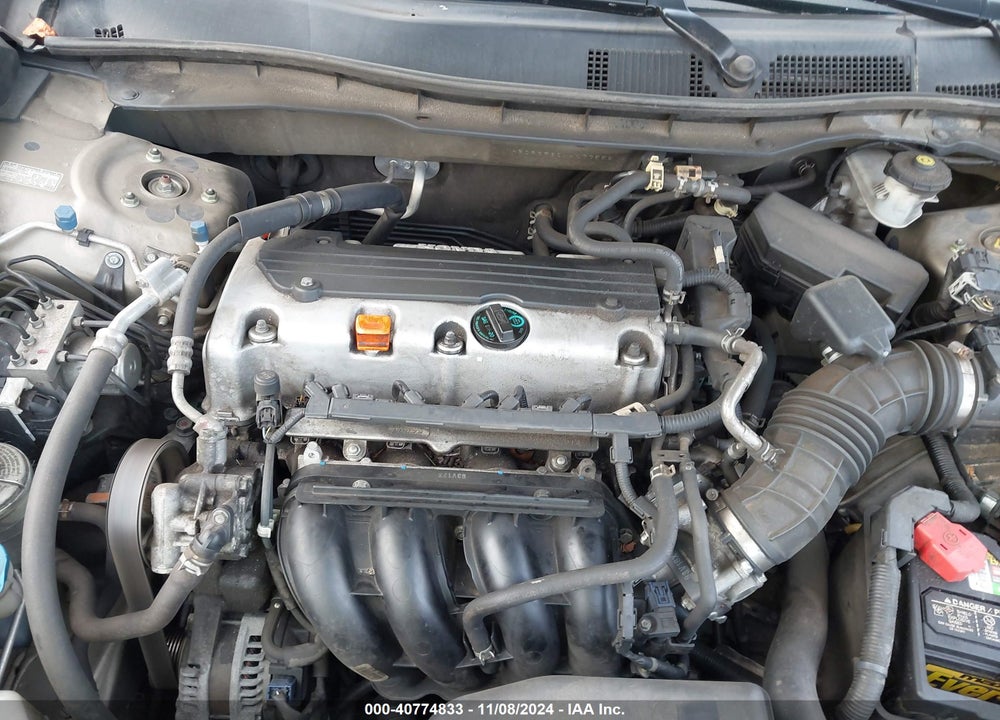 2010 HONDA ACCORD 2.4 LX VIN: 1HGCP2F30AA077552