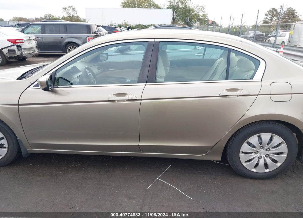 2010 HONDA ACCORD 2.4 LX VIN: 1HGCP2F30AA077552