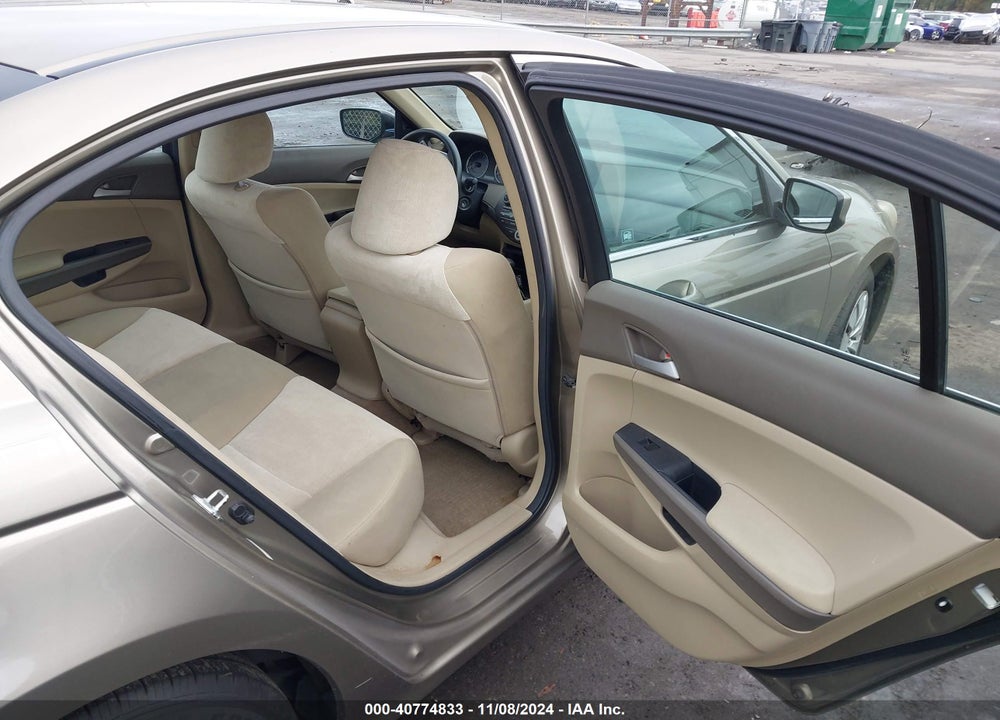 2010 HONDA ACCORD 2.4 LX VIN: 1HGCP2F30AA077552