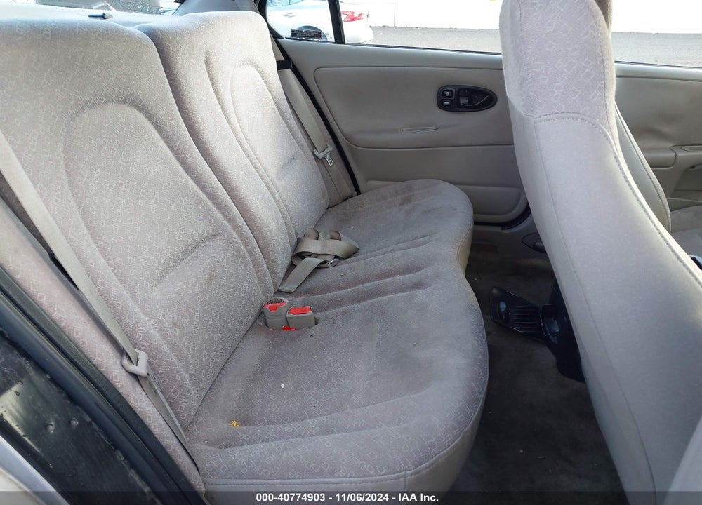2001 SATURN SL1 VIN: 1G8ZH52861Z323279