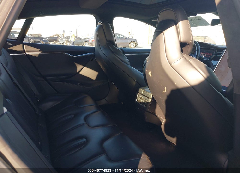 2017 TESLA MODEL S VIN: 5YJSA1E17HF184444