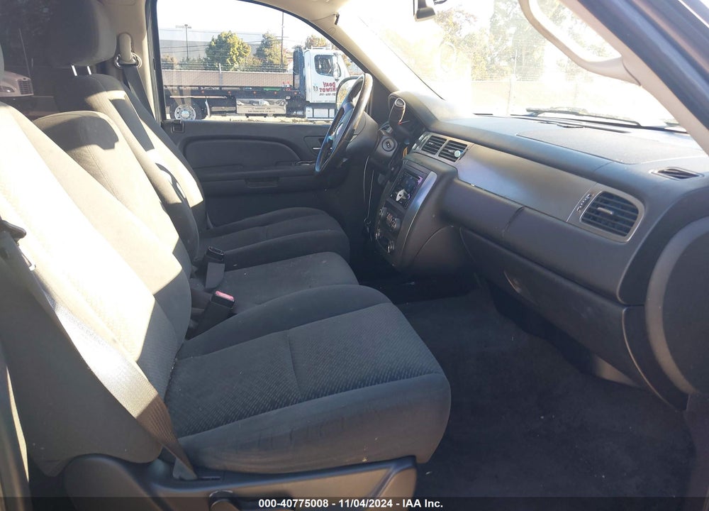 2007 CHEVROLET SUBURBAN 1500 LS VIN: 3GNFC16J67G185806