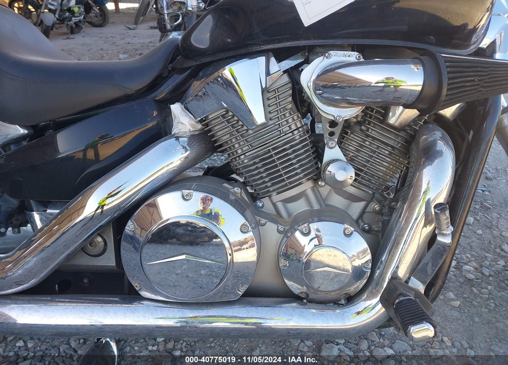 2004 HONDA VTX1300 C VIN: 1HFSC55124A000814