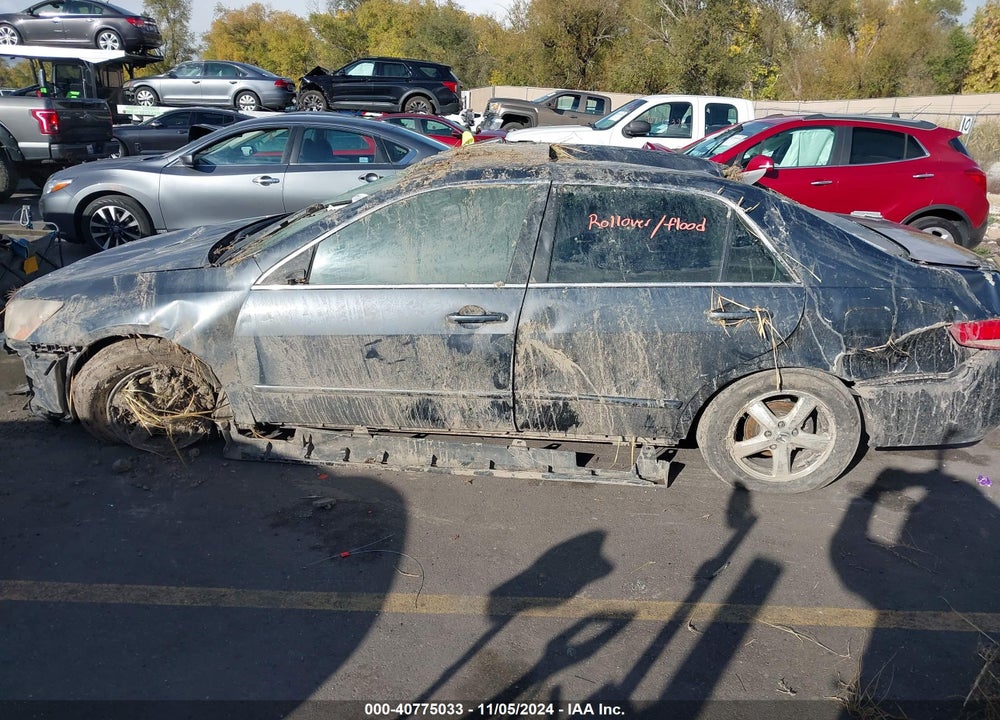 2004 HONDA ACCORD SDN EX VIN: JHMCM56624C020781