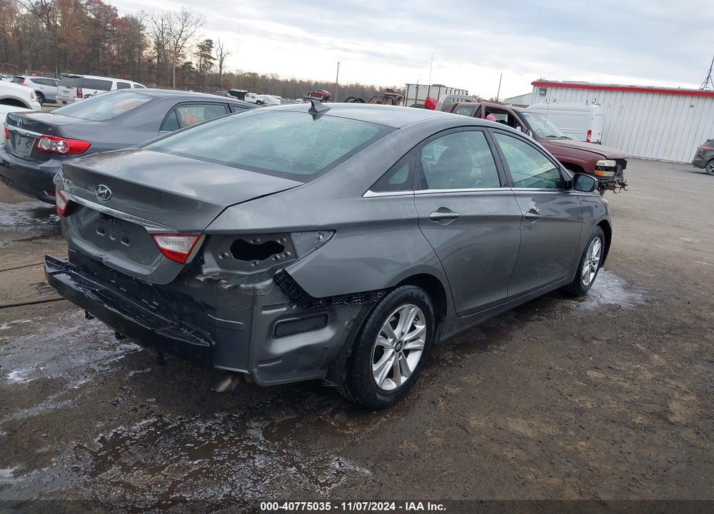 2013 HYUNDAI SONATA GLS VIN: 5NPEB4AC7DH603892