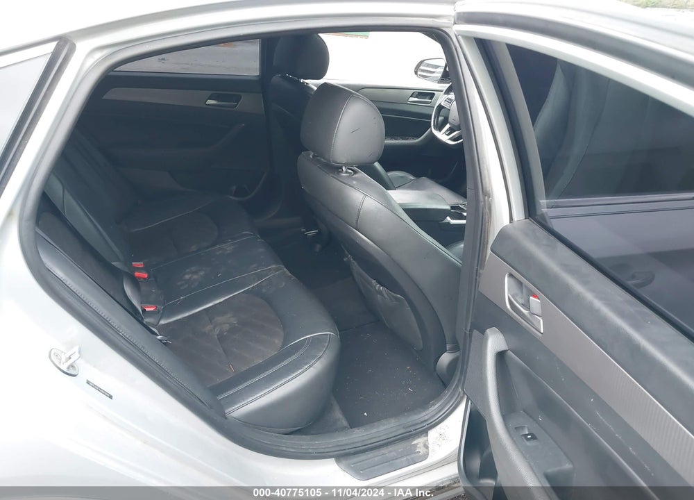 2018 HYUNDAI SONATA SPORT VIN: 5NPE34AF4JH693909