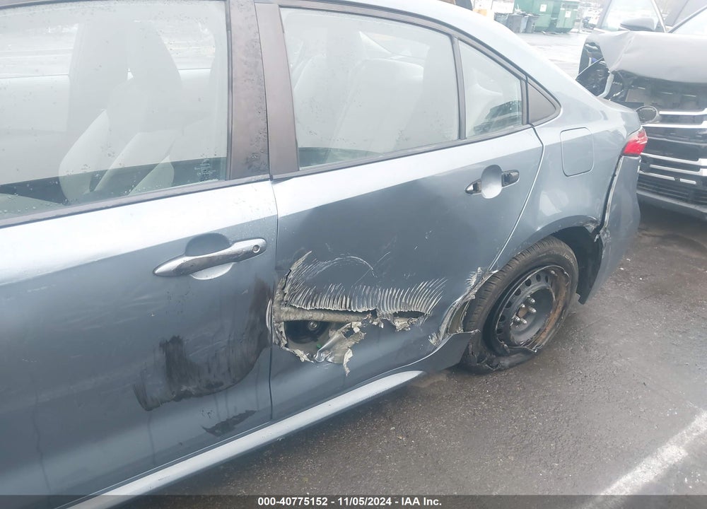 2020 TOYOTA COROLLA LE VIN: 5YFEPRAE7LP077894