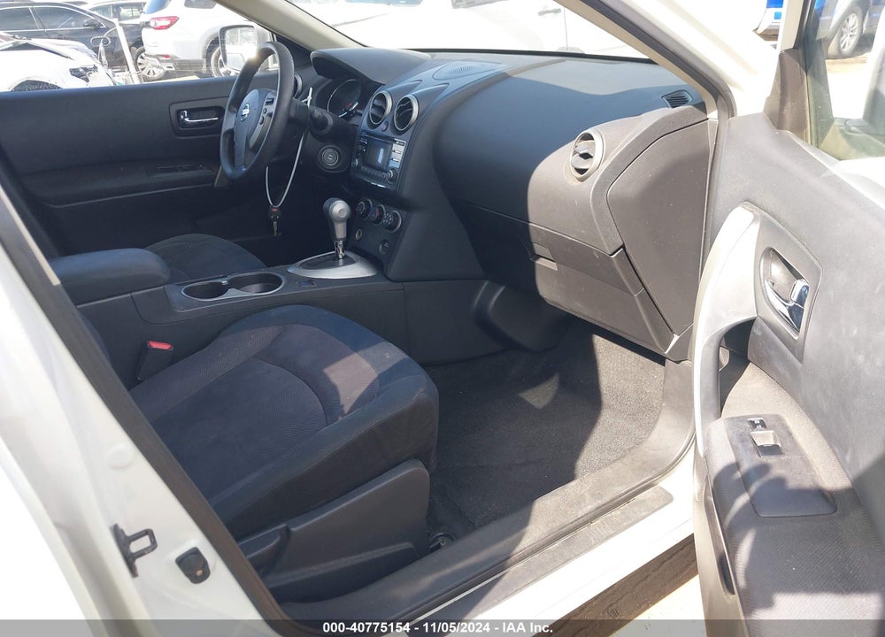 2013 NISSAN ROGUE S VIN: JN8AS5MT1DW545826