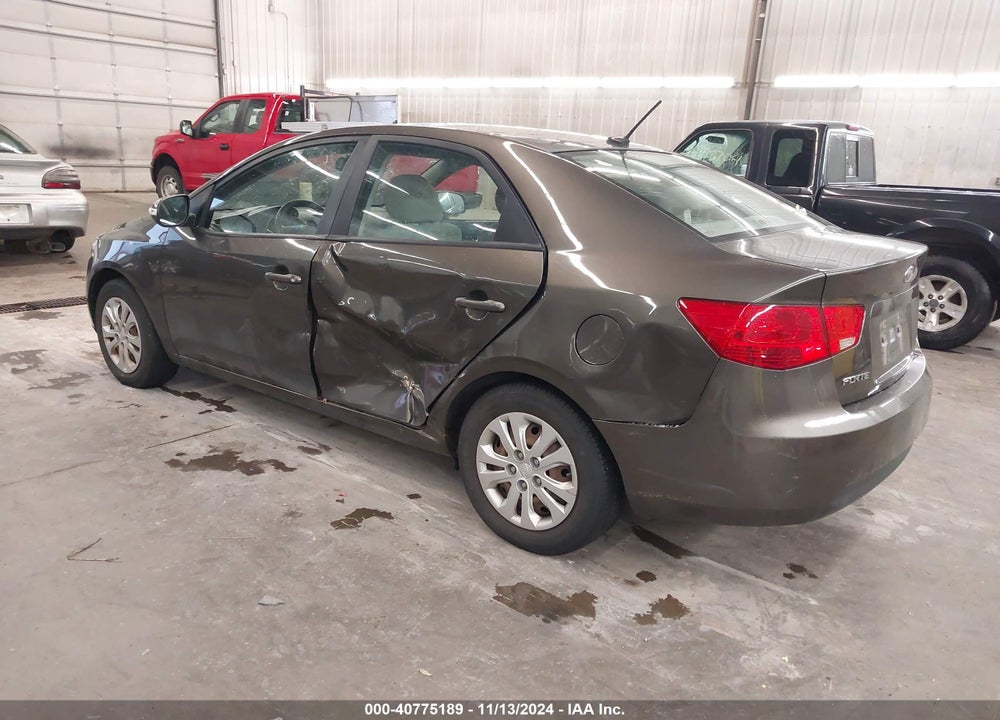 2010 KIA FORTE EX VIN: KNAFU4A23A5862877