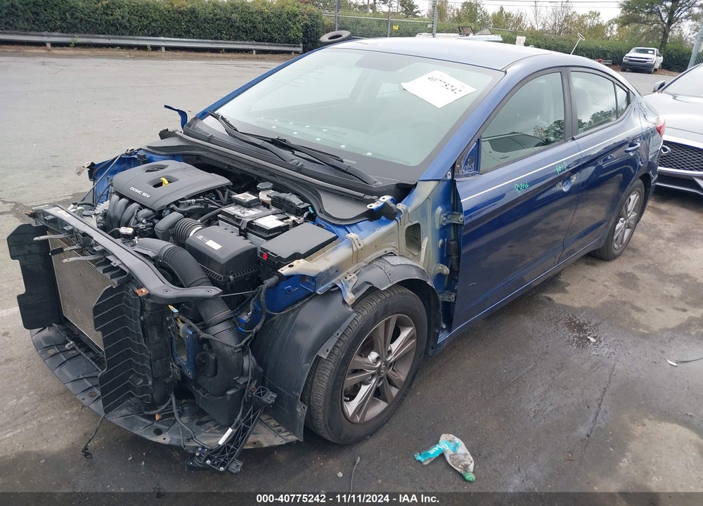 2017 HYUNDAI ELANTRA VIN: 5NPD84LF4HH009851
