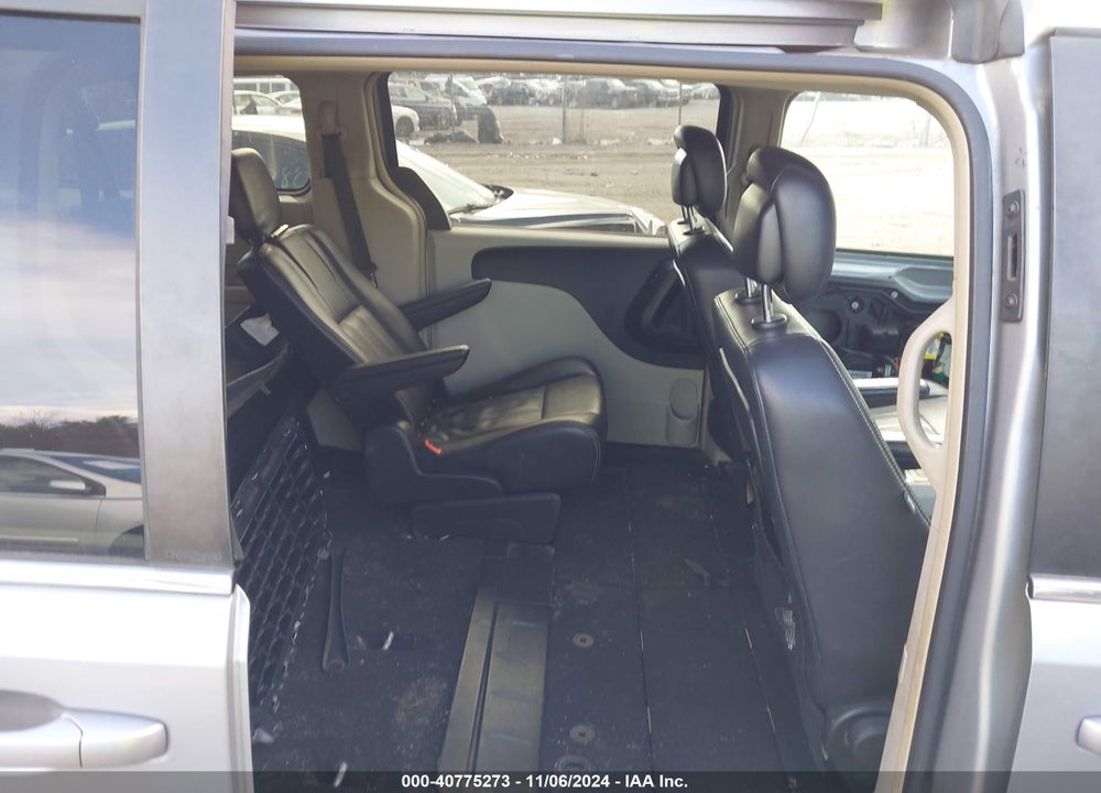 2014 CHRYSLER TOWN & COUNTRY TOURING VIN: 2C4RC1BGXER218586