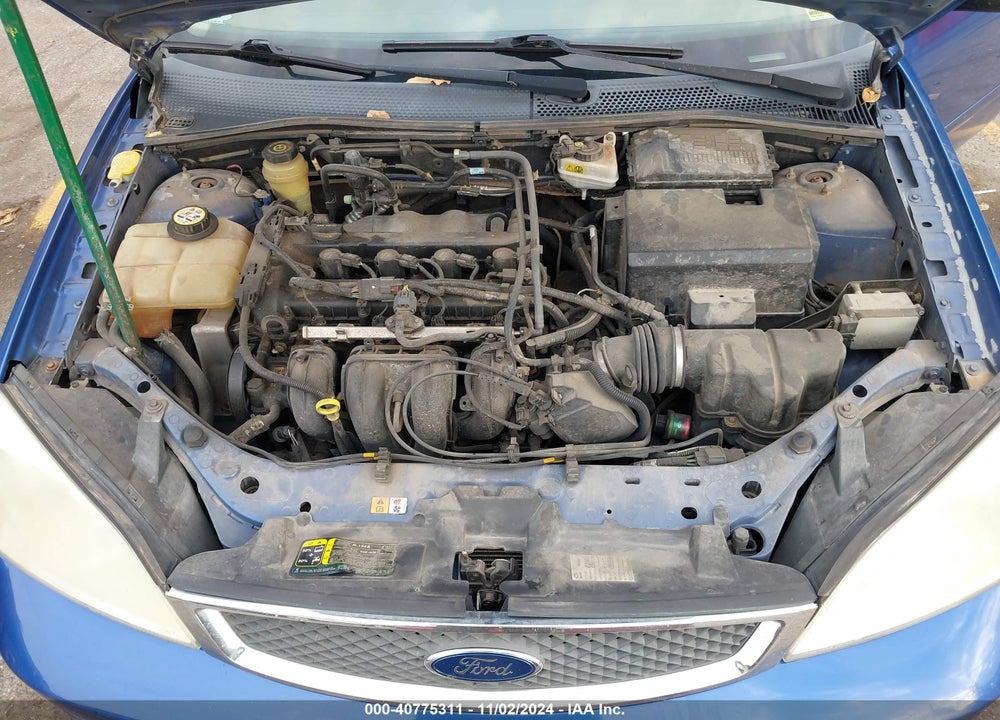 2005 FORD FOCUS ZX4 VIN: 1FAFP34N45W270677