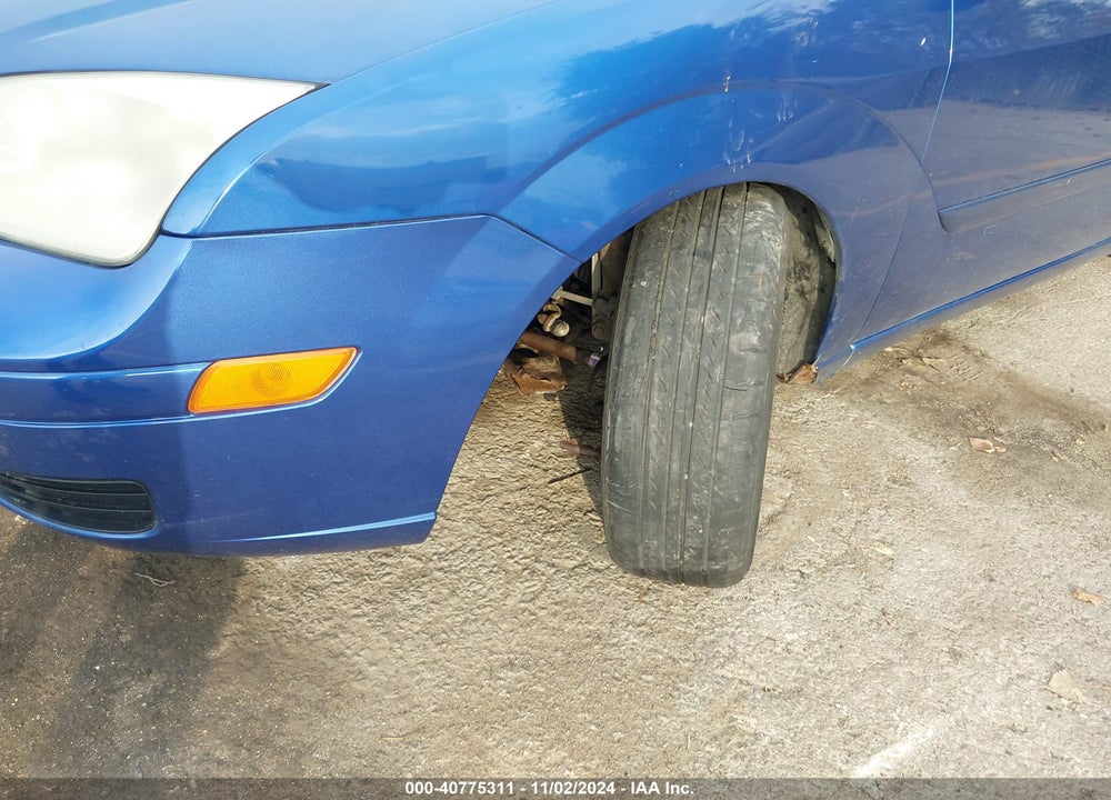 2005 FORD FOCUS ZX4 VIN: 1FAFP34N45W270677