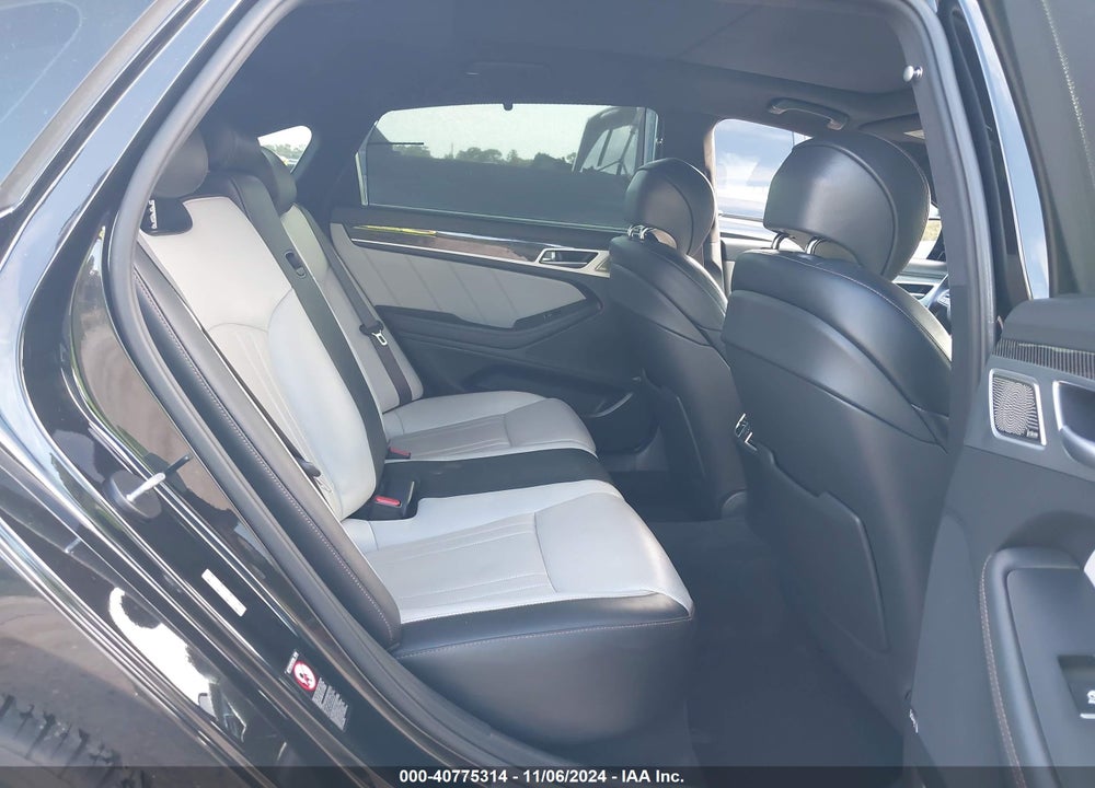 2018 GENESIS G80 3.3T SPORT VIN: KMHGN4JB0JU232384