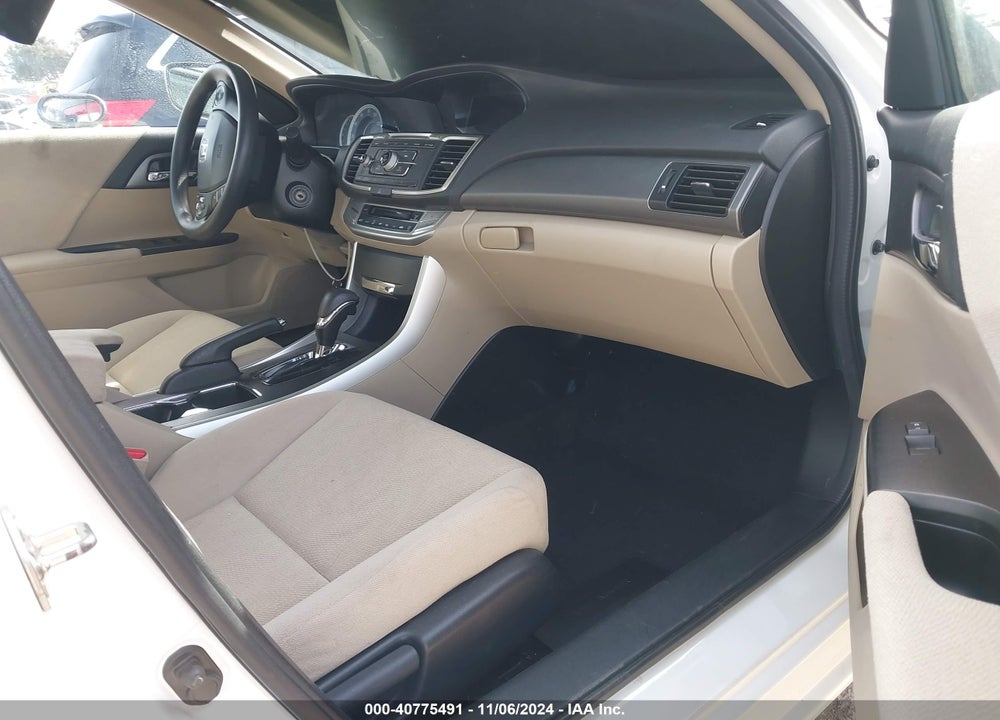 2013 HONDA ACCORD LX VIN: 1HGCR2F3XDA211501