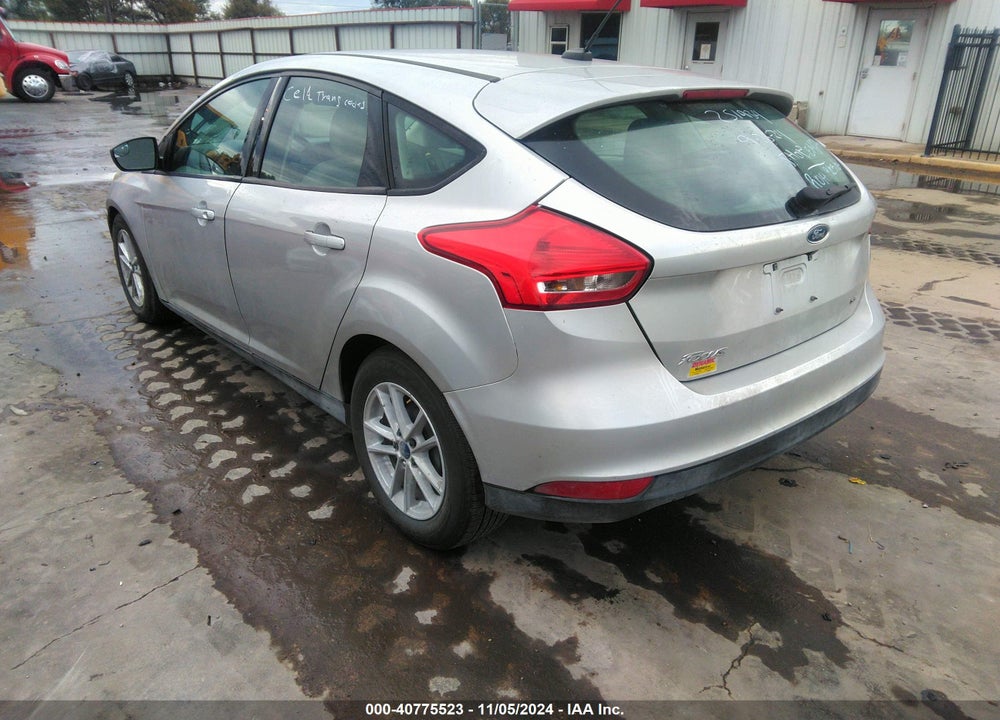 2018 FORD FOCUS SE VIN: 1FADP3K28JL251934