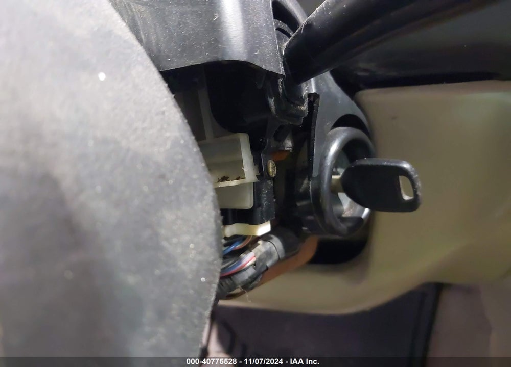 2001 SUBARU FORESTER L VIN: JF1SF63521H726551