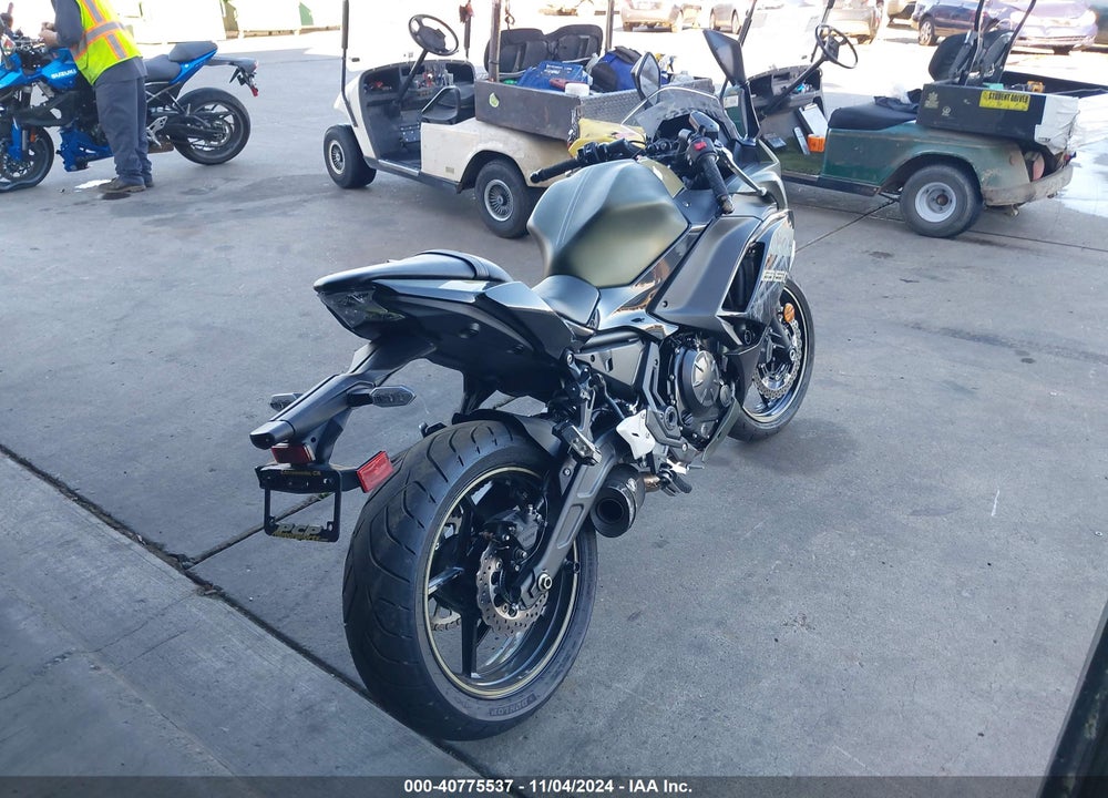 2024 KAWASAKI EX650 P VIN: ML5EXEP13RDAC4014