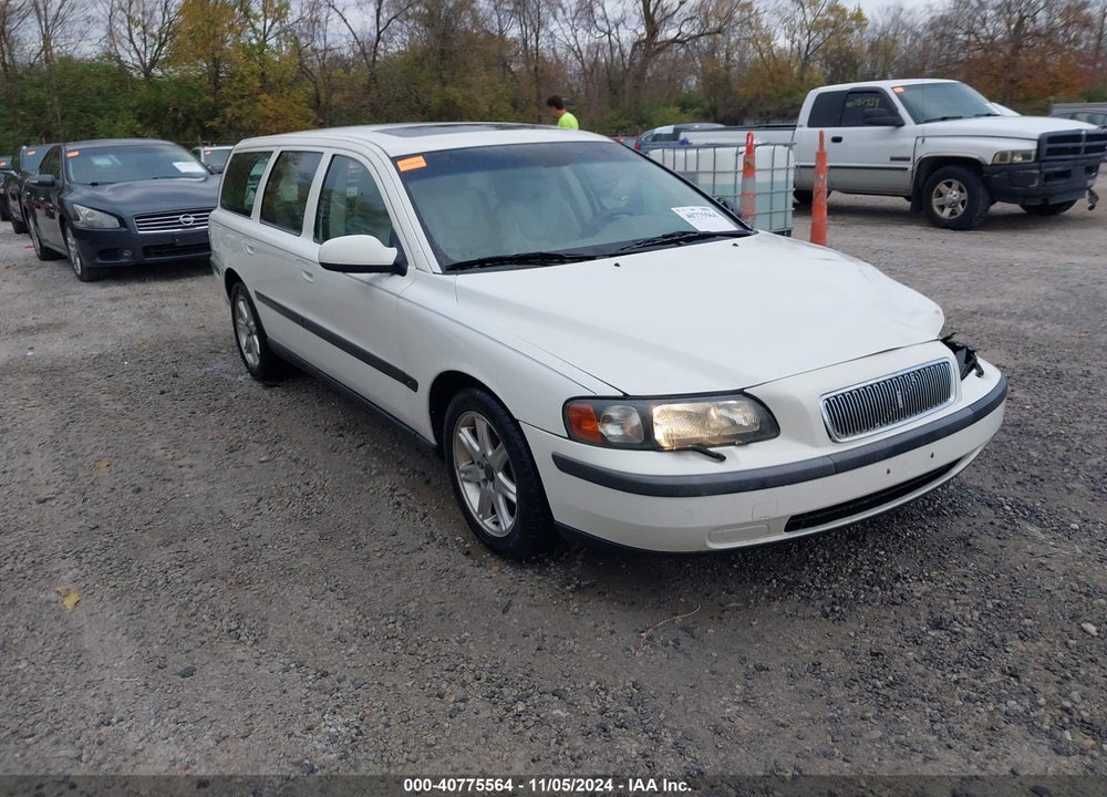 2003 VOLVO V70 2.4T VIN: YV1SW58D432332148