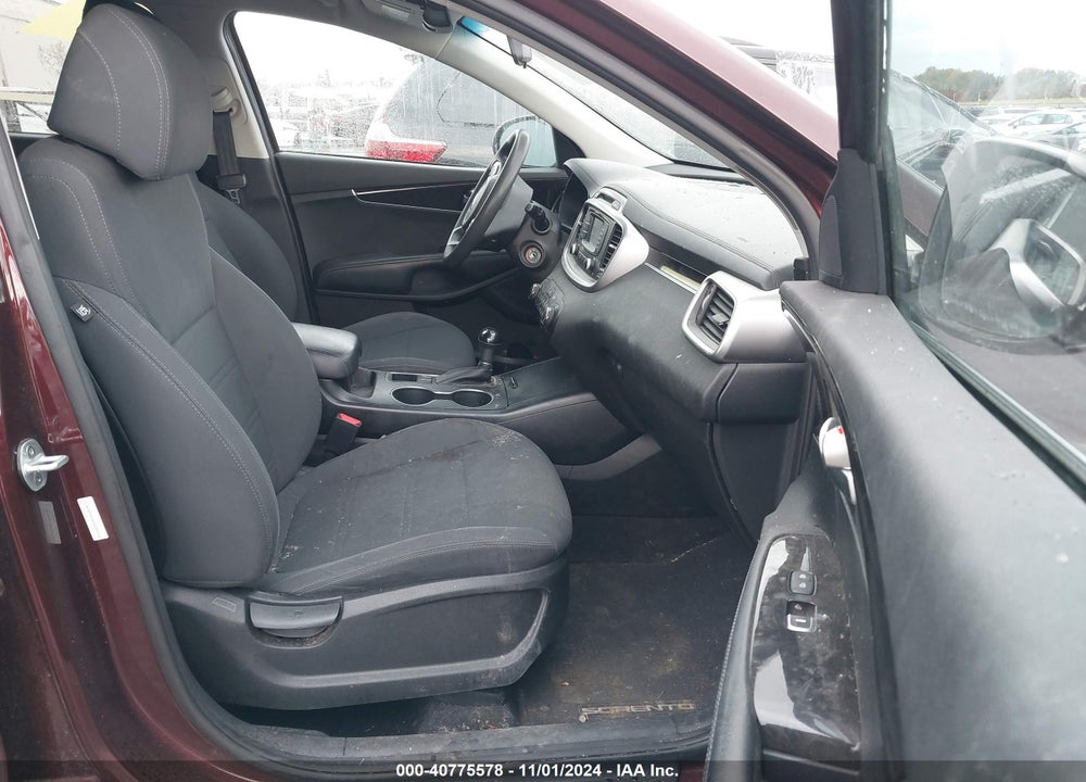 2017 KIA SORENTO 2.4L LX VIN: 5XYPG4A32HG201432
