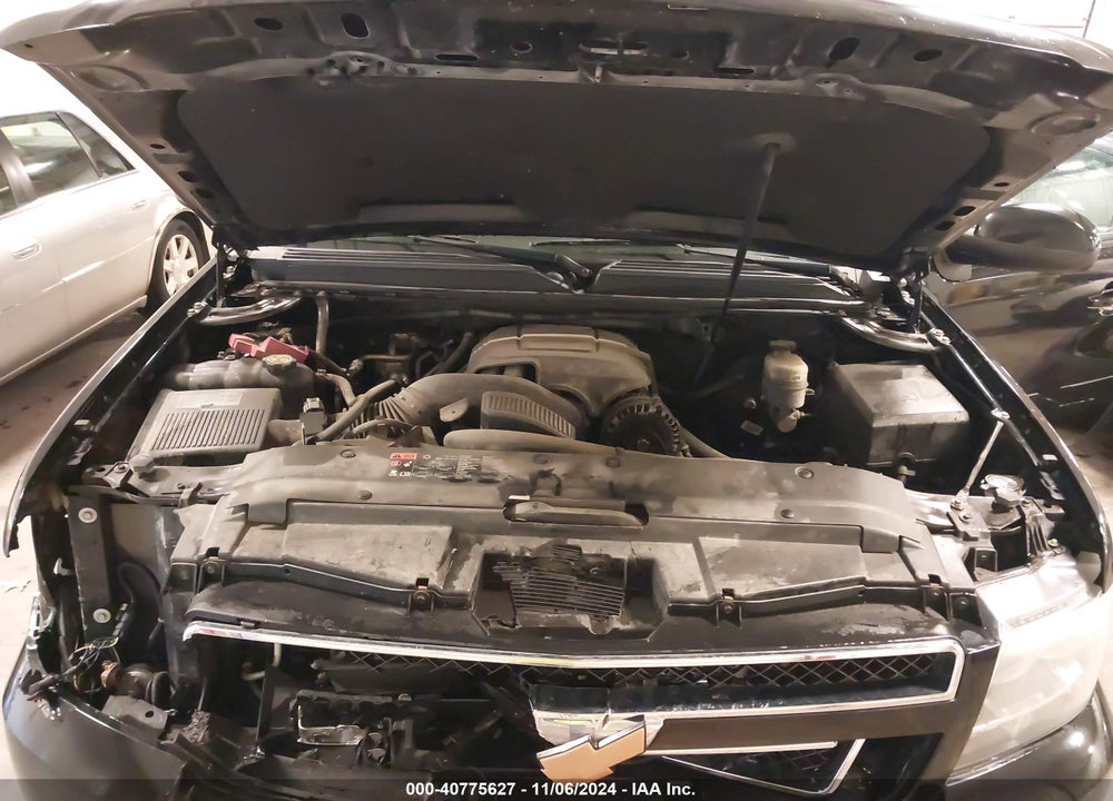 2013 CHEVROLET SUBURBAN 1500 LT VIN: 1GNSKJE71DR137178