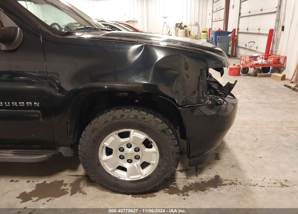 2013 CHEVROLET SUBURBAN 1500 LT VIN: 1GNSKJE71DR137178