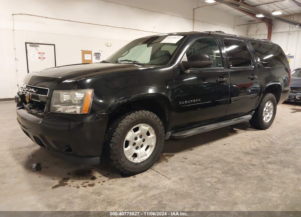 2013 CHEVROLET SUBURBAN 1500 LT VIN: 1GNSKJE71DR137178