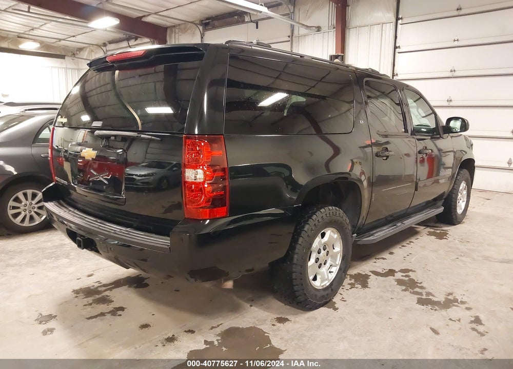 2013 CHEVROLET SUBURBAN 1500 LT VIN: 1GNSKJE71DR137178
