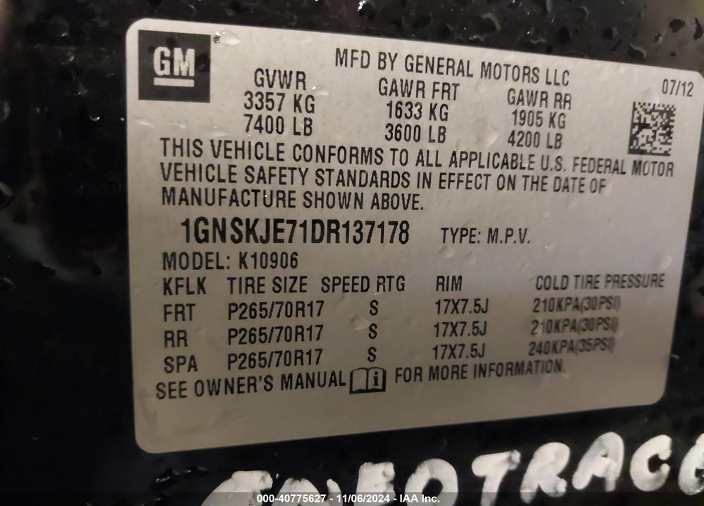 2013 CHEVROLET SUBURBAN 1500 LT VIN: 1GNSKJE71DR137178