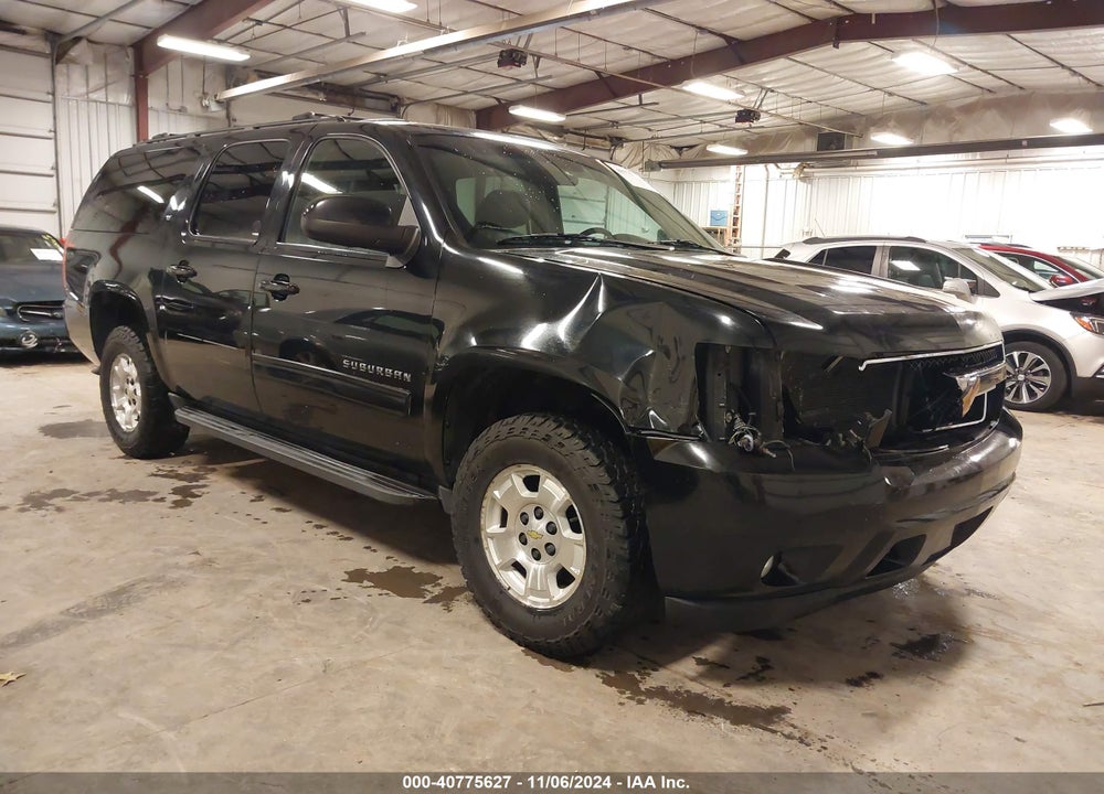 2013 CHEVROLET SUBURBAN 1500 LT VIN: 1GNSKJE71DR137178