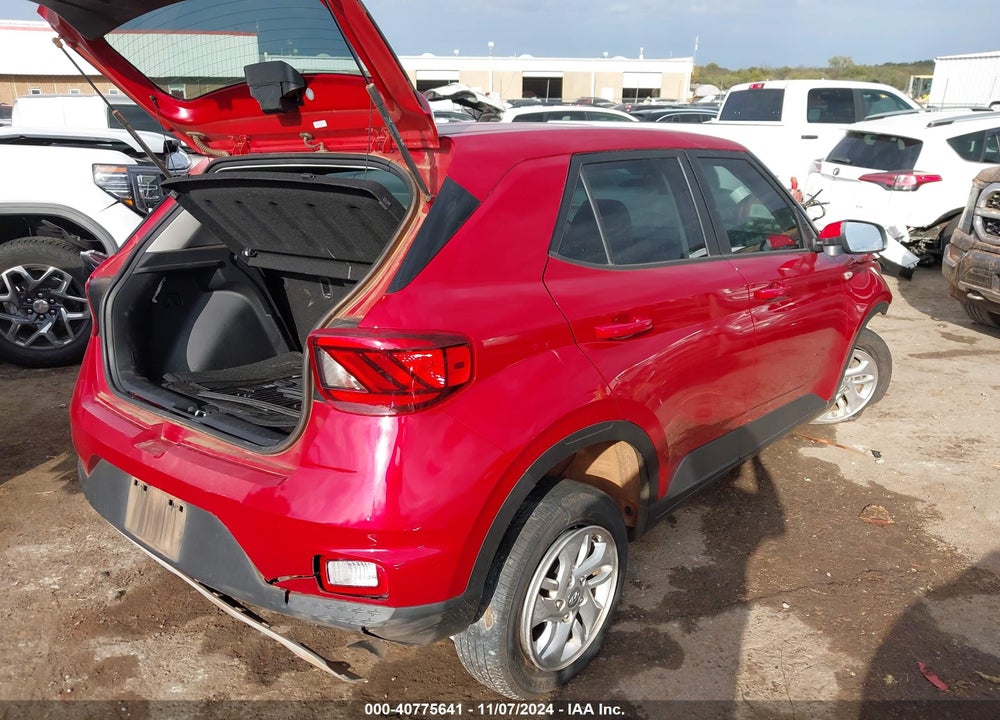 2021 HYUNDAI VENUE SE VIN: KMHRB8A33MU127876