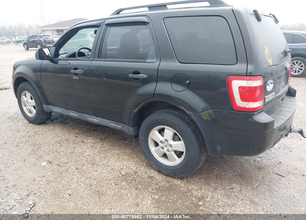 2010 FORD ESCAPE XLT VIN: 1FMCU0DG8AKA03447