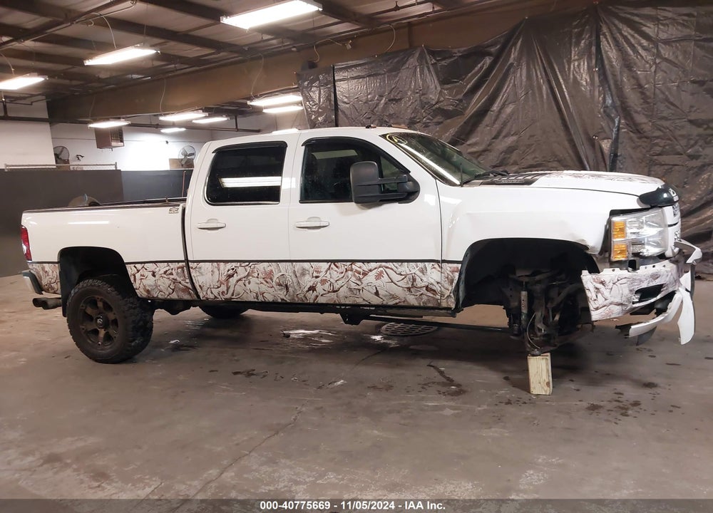2014 CHEVROLET SILVERADO 2500HD LTZ VIN: 1GC1KYCG8EF126214