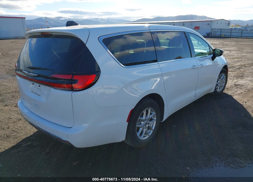 2024 CHRYSLER PACIFICA TOURING L VIN: 2C4RC1BG3RR165512