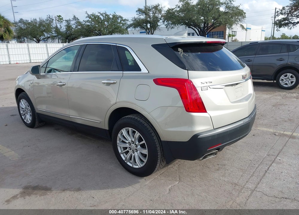 2017 CADILLAC XT5 STANDARD VIN: 1GYKNARSXHZ111693