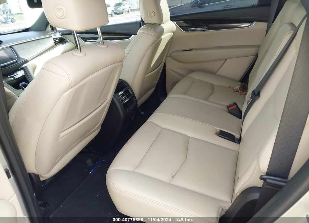 2017 CADILLAC XT5 STANDARD VIN: 1GYKNARSXHZ111693