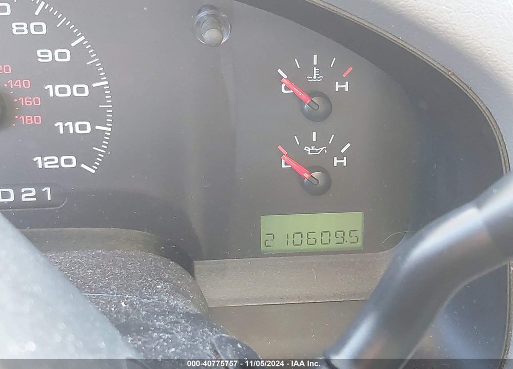 2005 FORD F-150 STX/XL/XLT VIN: 1FTRF12W05NC10895