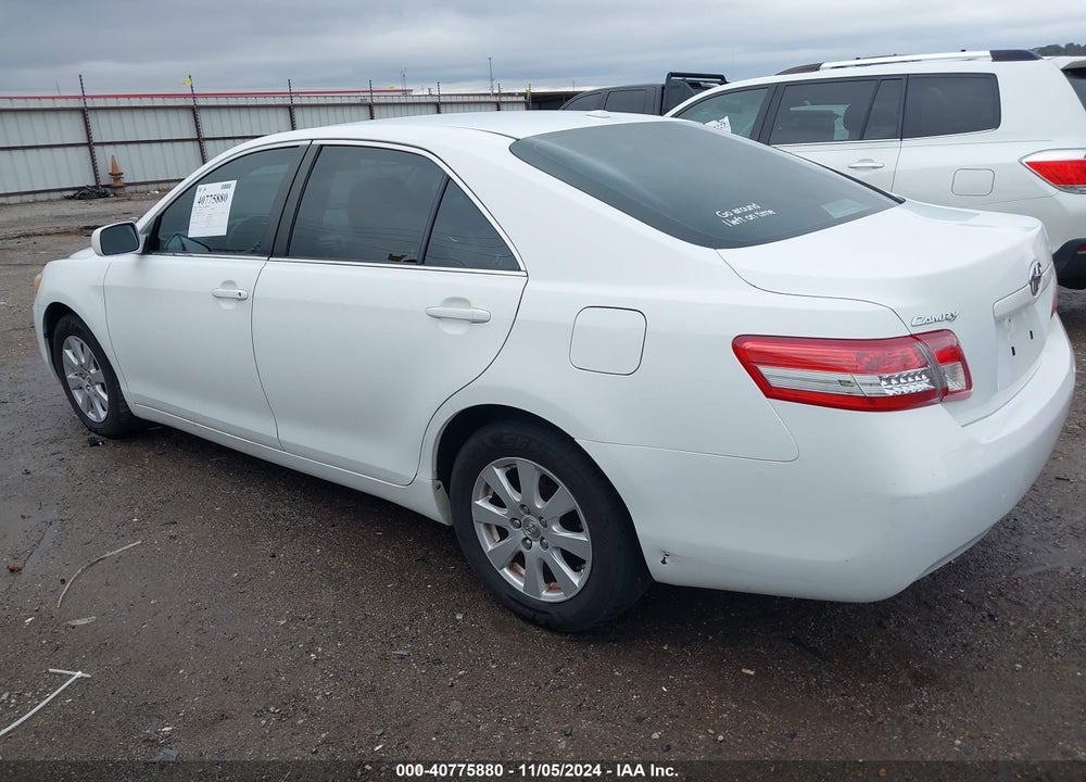 2011 TOYOTA CAMRY LE VIN: 4T1BF3EK4BU616598