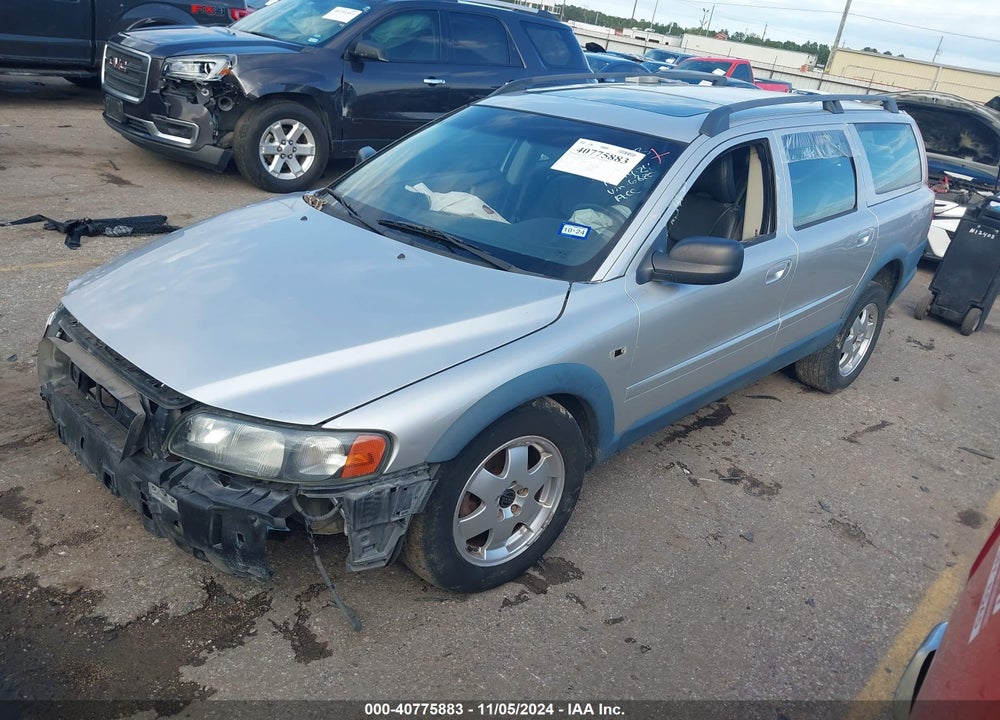2002 VOLVO V70 XC VIN: YV1SZ58D721066880
