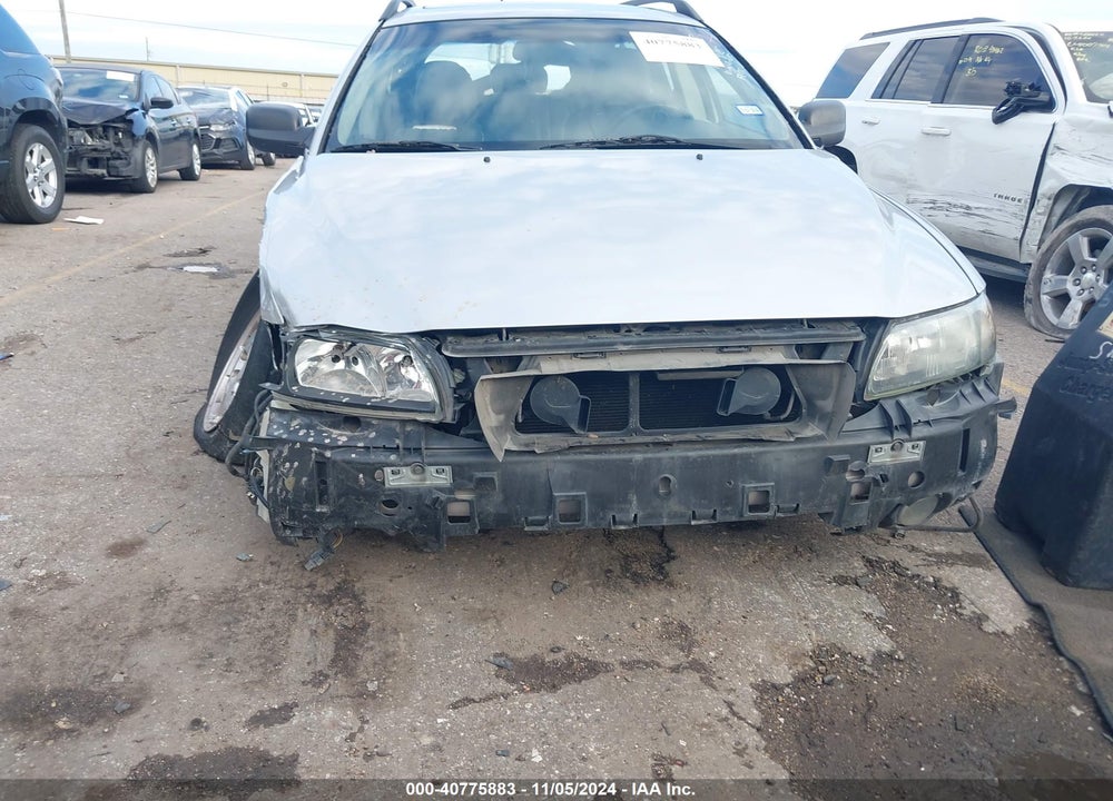 2002 VOLVO V70 XC VIN: YV1SZ58D721066880